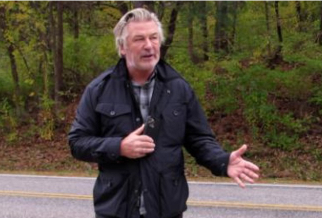 误杀摄影导演不到2周！ 阿历宝云妻晒欢庆万圣节照挨轰