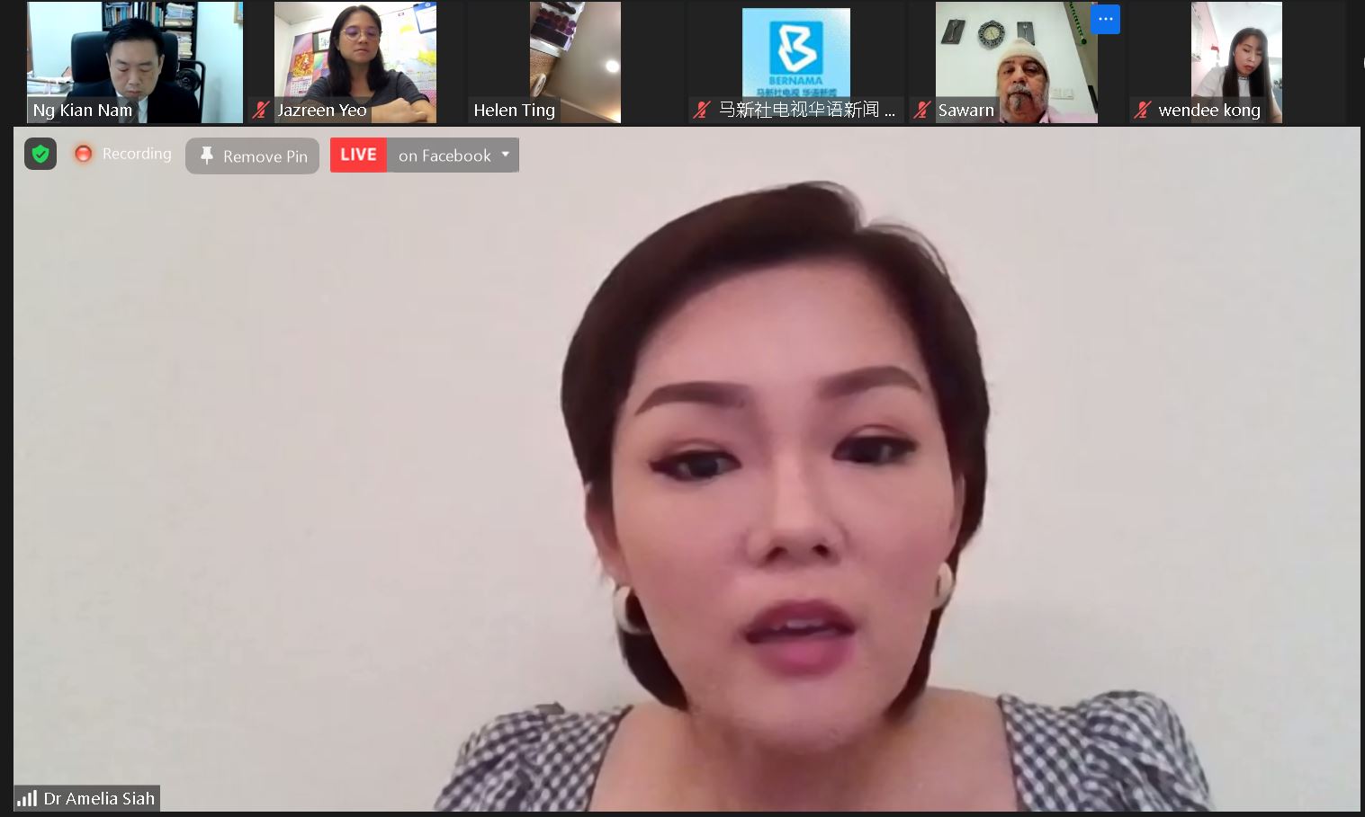 跟进:被指隐瞒病史遭中止保单·女医生罹癌 保险拒赔 ·女医生入禀法庭 以