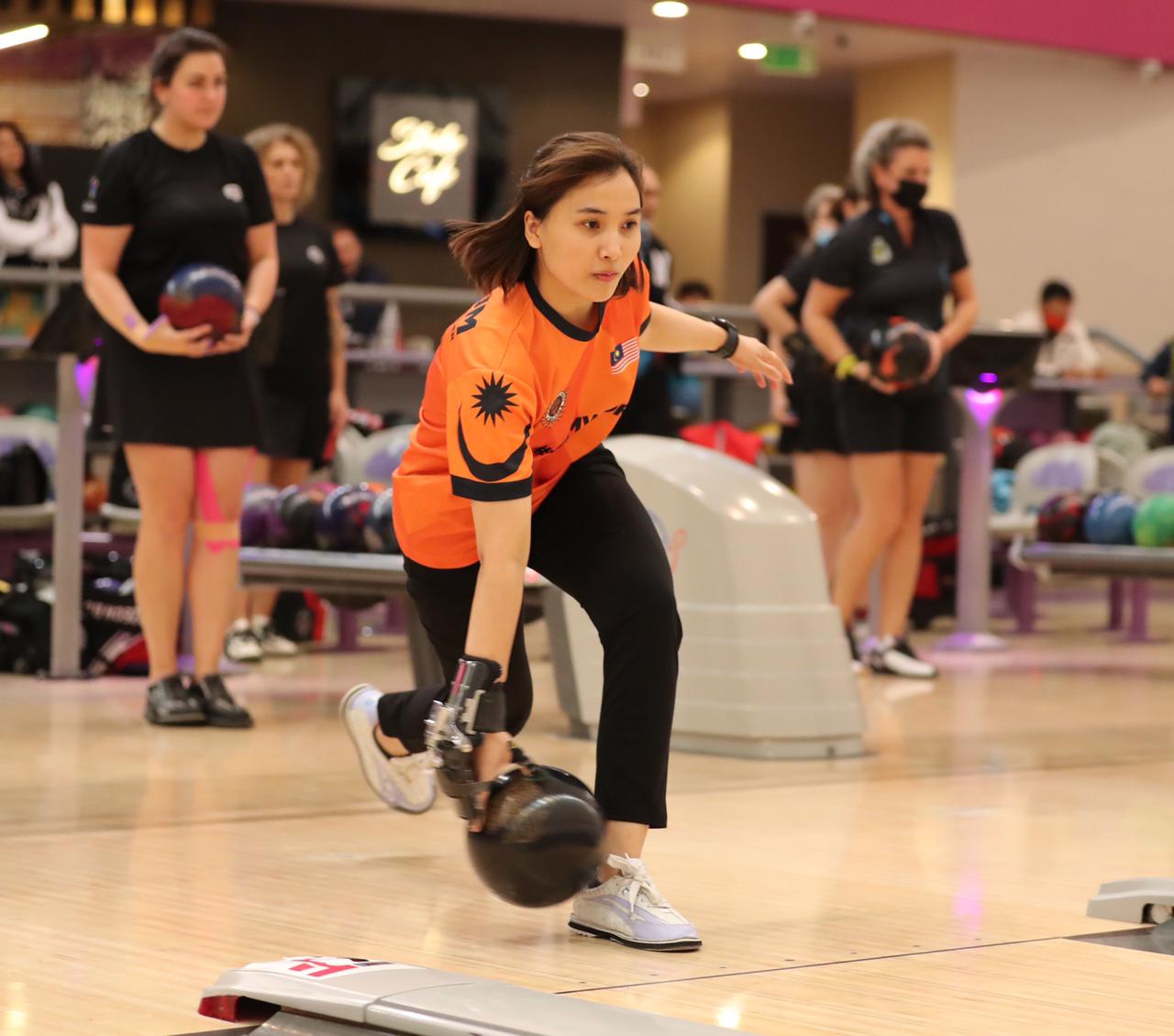 迪拜世界保龄球锦标赛 娜塔莎小组头名晋8强