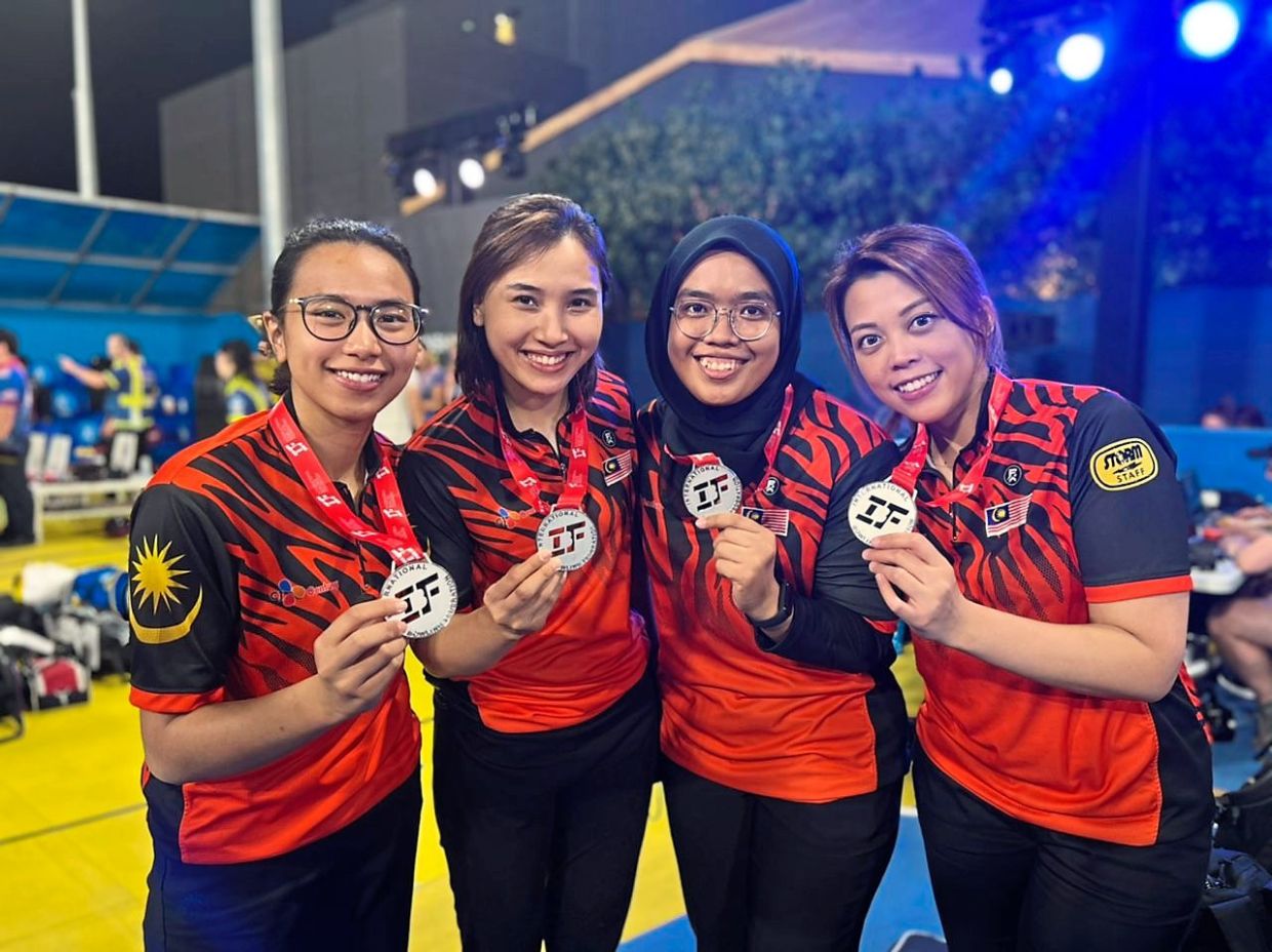 逆境中率队达标  谢德生功德圆满