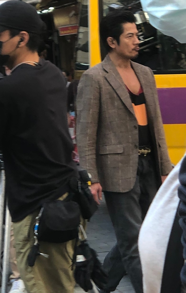 郭富城变身哨牙大贼  庙街抛炸弹