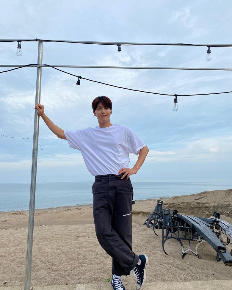  金宣虎被爆拒现身《AAA》韩媒喊“别躲了”