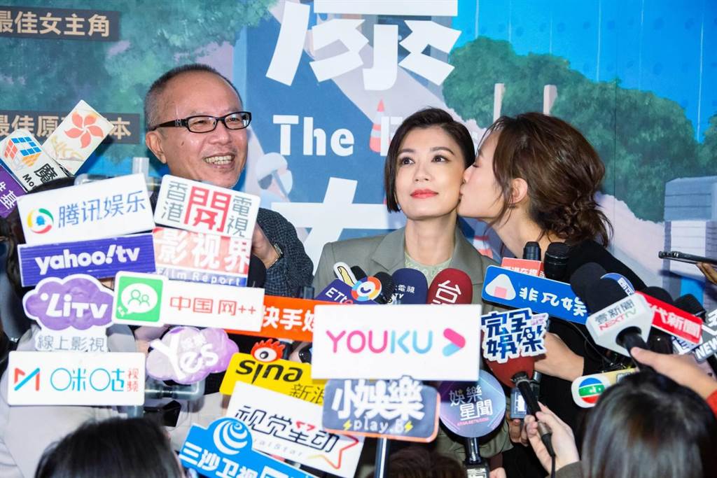 金马58庆功|贾静雯双金到手下目标争歌后 张震封帝笑称“想退休”