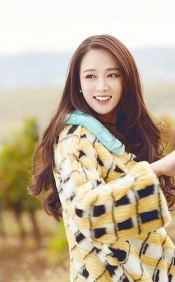 陈乔恩认严重社恐 IG漏“打算回北京”惹敏感