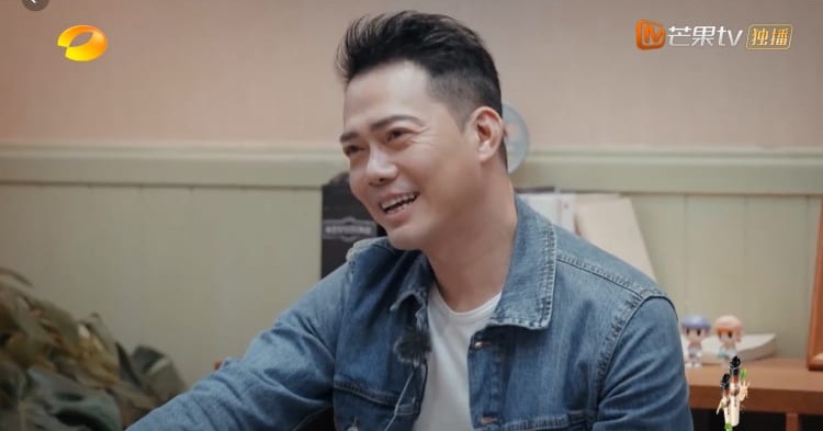 陈小春《大湾仔的夜》管钱 网艾特应采儿上线回应