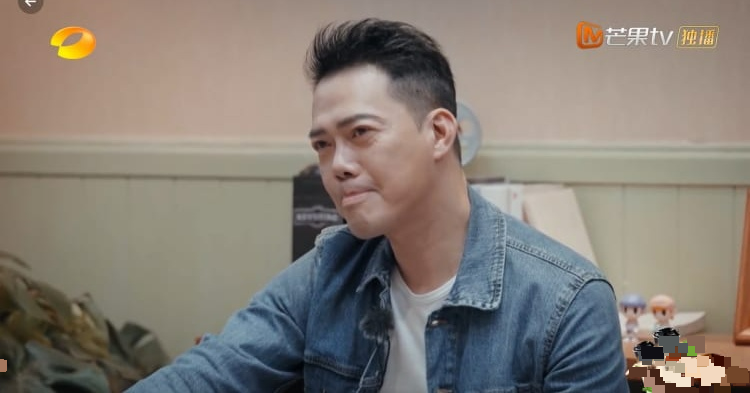 陈小春《大湾仔的夜》管钱 网艾特应采儿上线回应