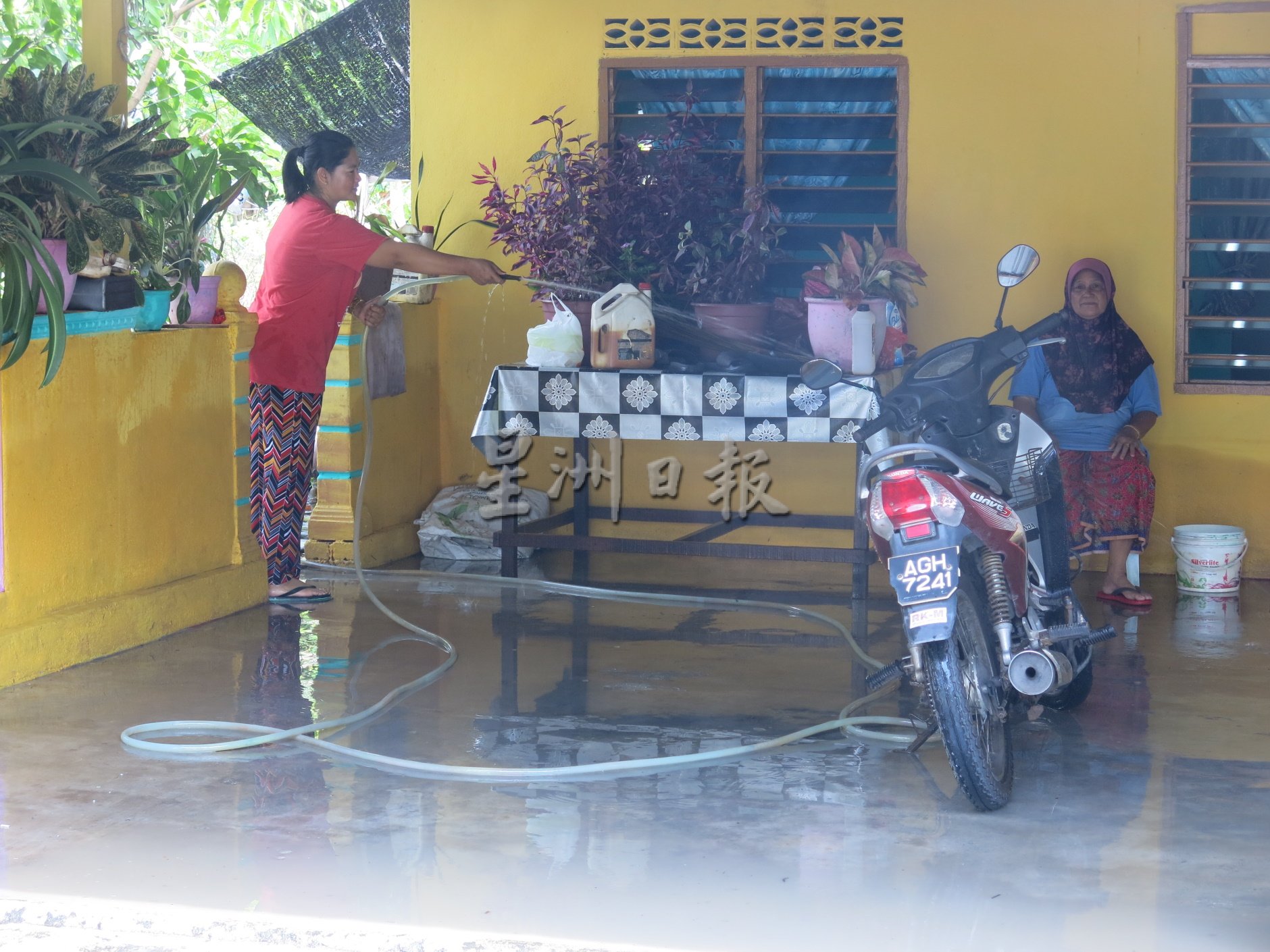 霹/大潮水