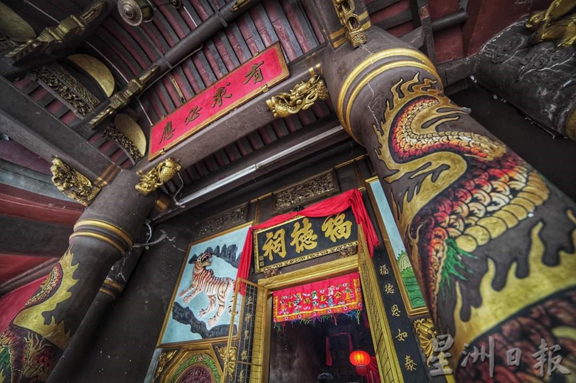 霹:小版头/年轻庙祝接管福德祠将注入活力成打卡景点
