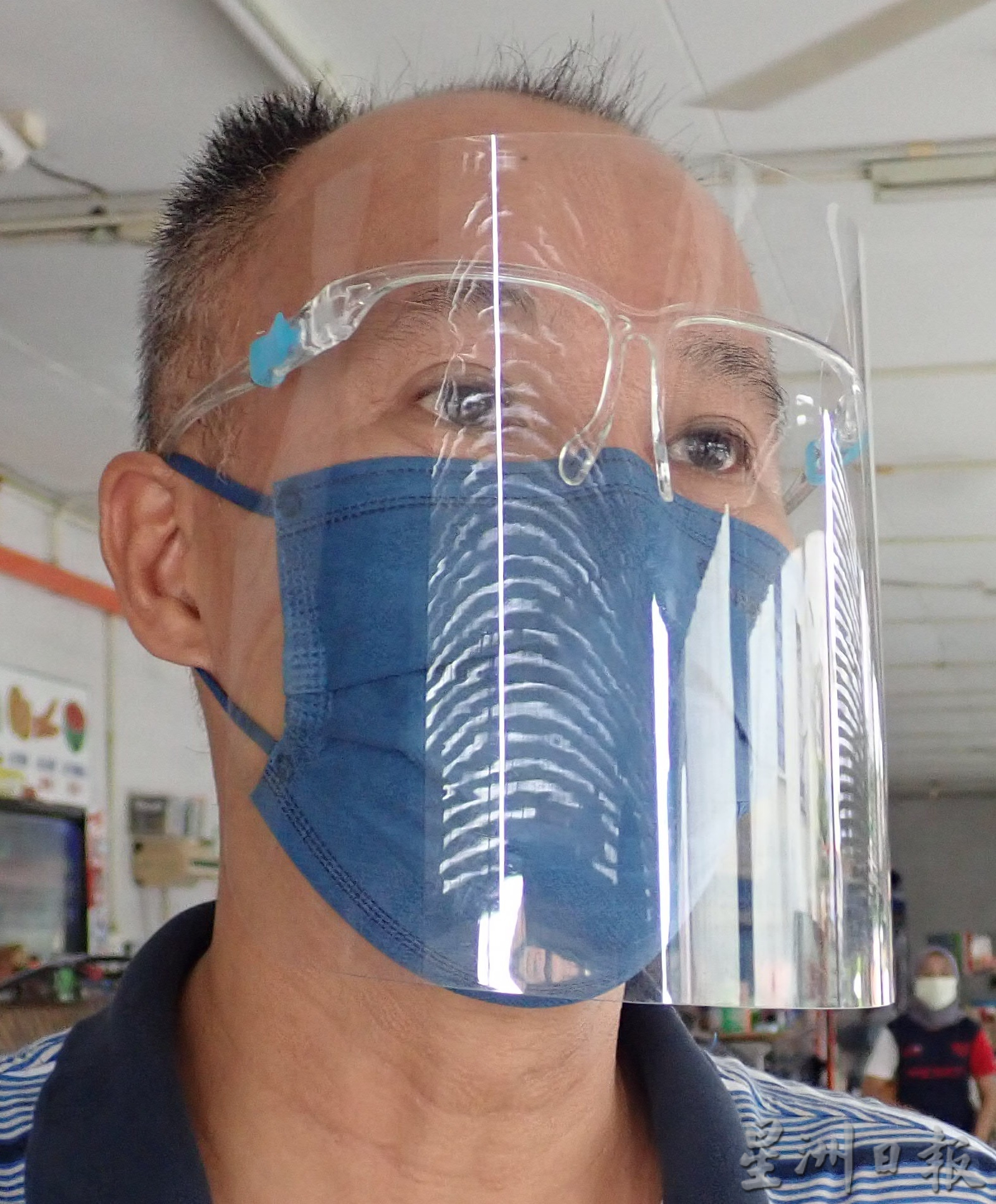 霹:版二头/司南马县禁公开售酒 非穆买酒构成不便