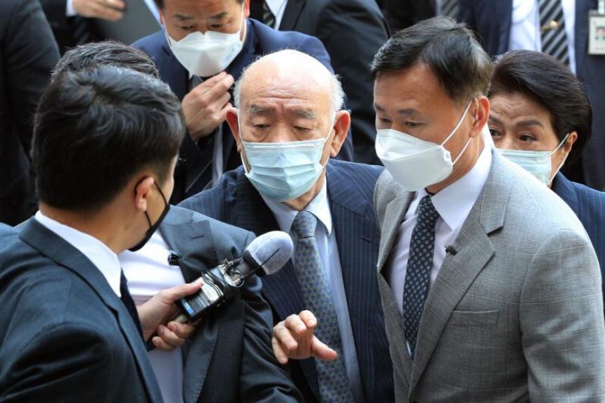 韩国前总统全斗焕去世 享年90岁