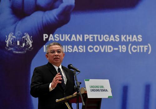 首次签署落实封锁令文件 阿汉：“我的手在颤抖”