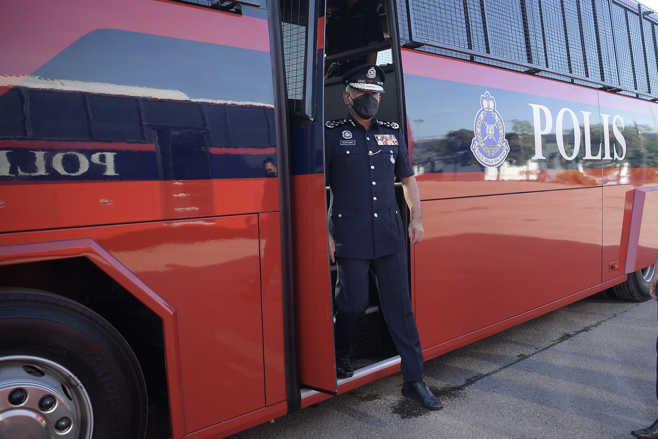 Edisi Siasat推特账号指控舞弊·几乎所有遭指控的人士包括高级警官已录供