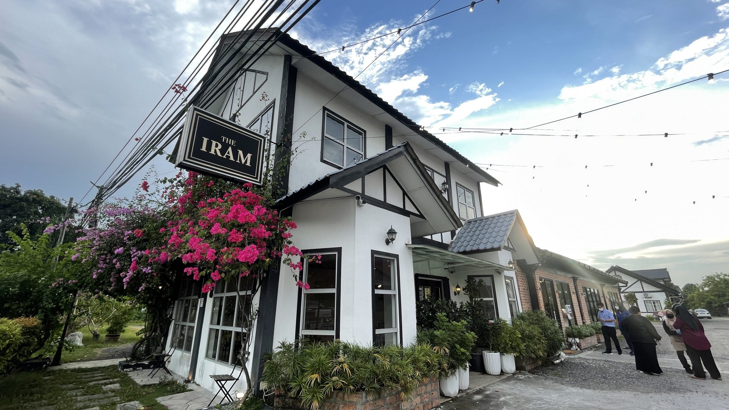 （15日见报）疫起出游/瓜冷县北部