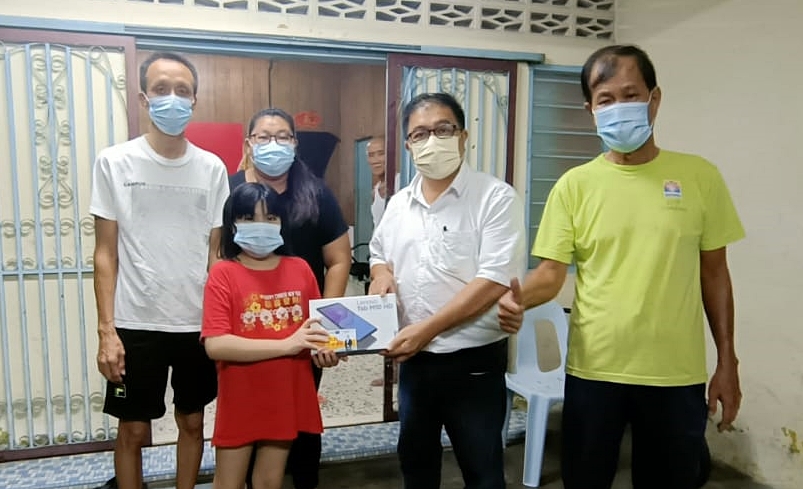 (27日见报)大都会/百万献温情:詹金全