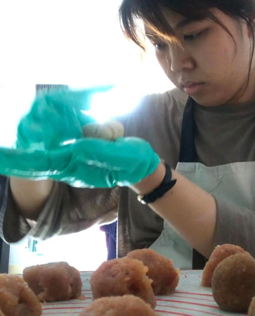 （刊期11月13日）有故事的人：学习自制酸种面包，如今成副业