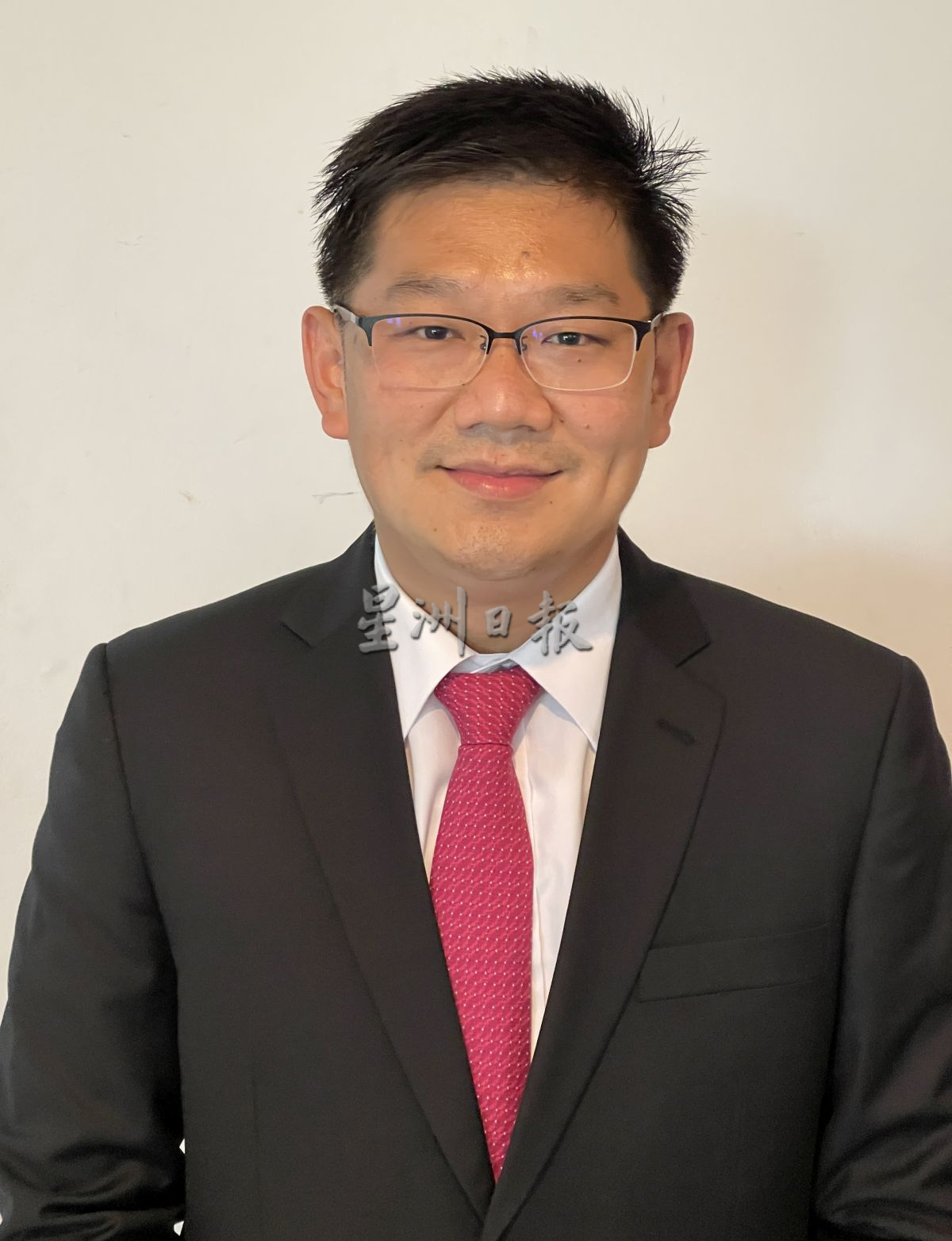 （古城封面主文）甲州选举落幕6天·10名行政议员宣誓就任