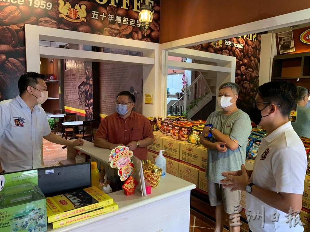 (古城封面副文)鸡场街八成商铺陆续重开