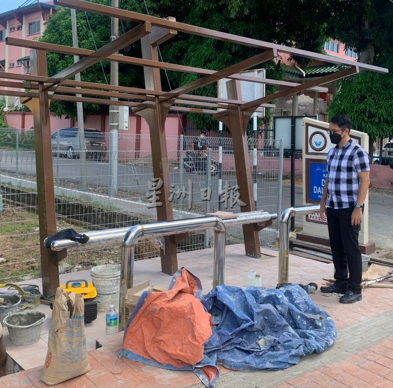 (古城第三版主文)甲市政厅耗资近10万提升默拉蒂路道路