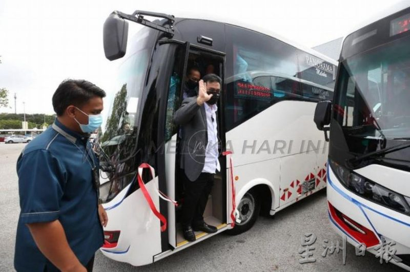 (古城第三版主文)甲推介“爱心巴士服务”