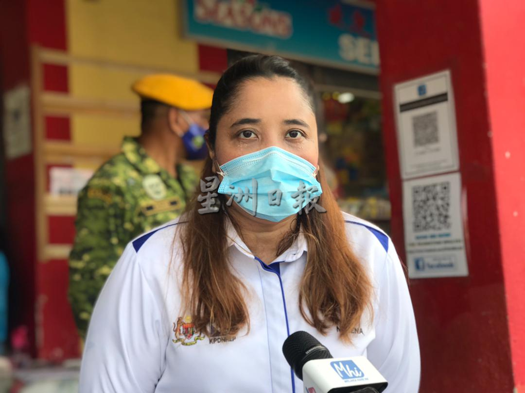 (古城第二版主文)甲州贸消局开出5张警告信要商贩解释高价售蔬菜及鸡肉