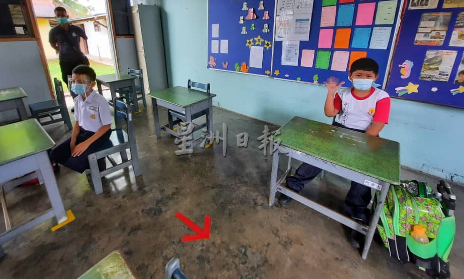 (古城第二版主文)英才学校首日出席率达76%,马汉顺盼家长放心让孩子返校上课