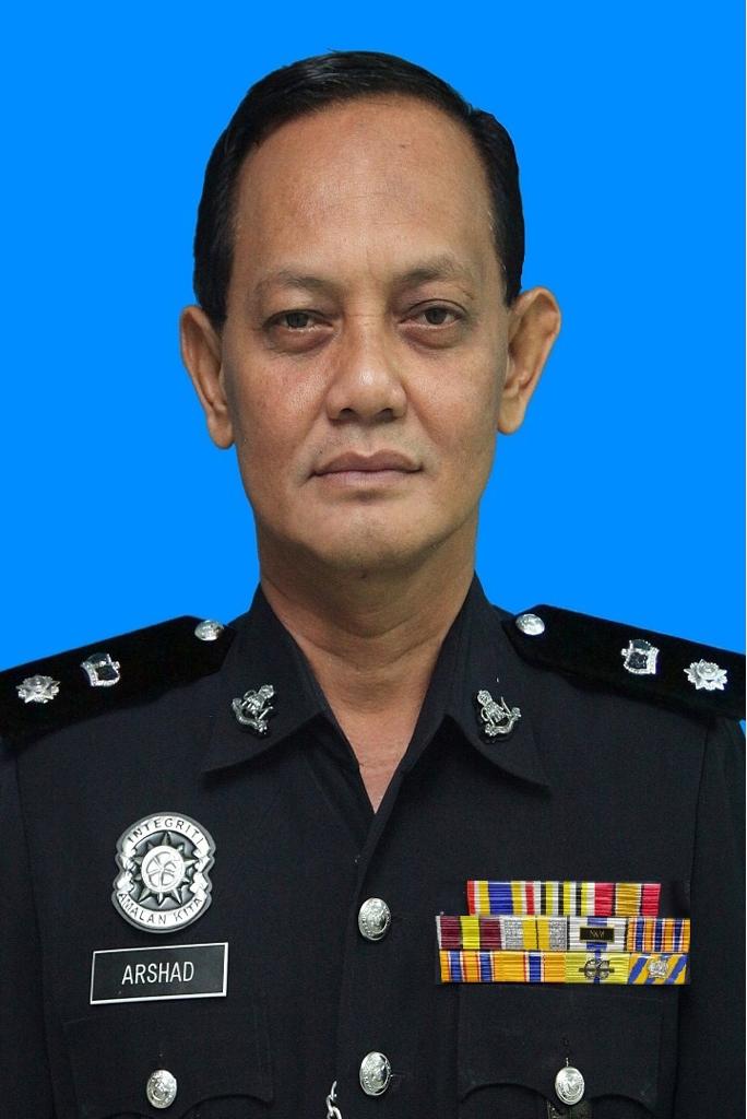 (古城第五版主文)单亲妈妈坠网络爱情骗局