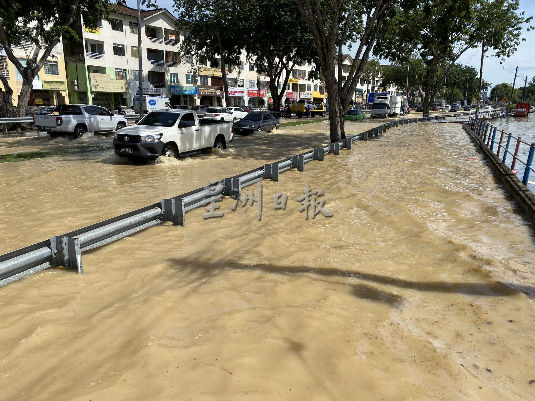 （古城第四版主文）玛琳再也居协促政府永久保留玛琳再也巴刹和美食坊及永久解决30年的水患问题