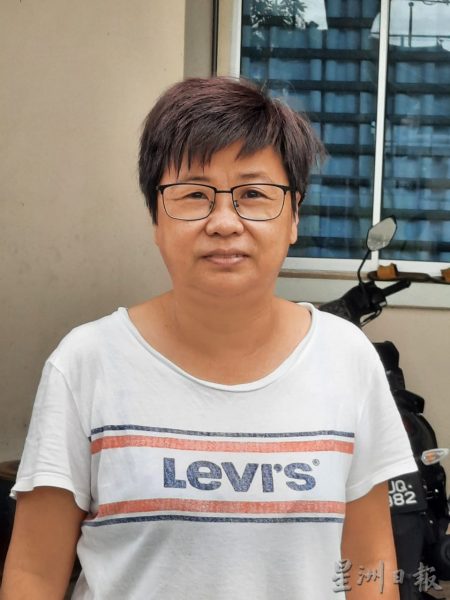 （备用）柔：民生特工队：武吉甘蜜新镇部分路段大雨变成河