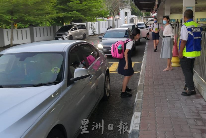 （大北马）借助科技，日新A校所有学生“同步上课”