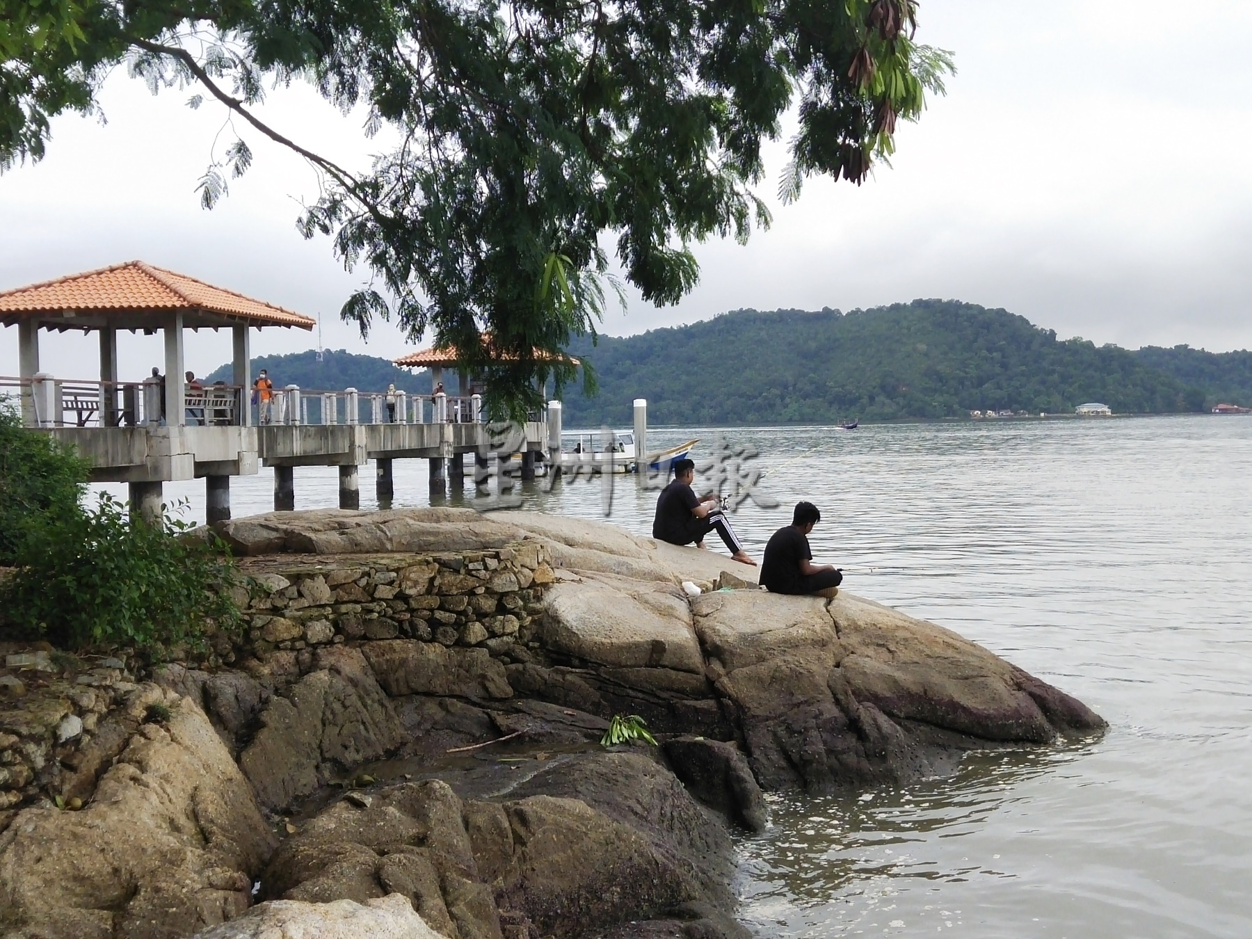 （大北马）平安岛海域迎来蓬勃的垂钓活动和跳岛游