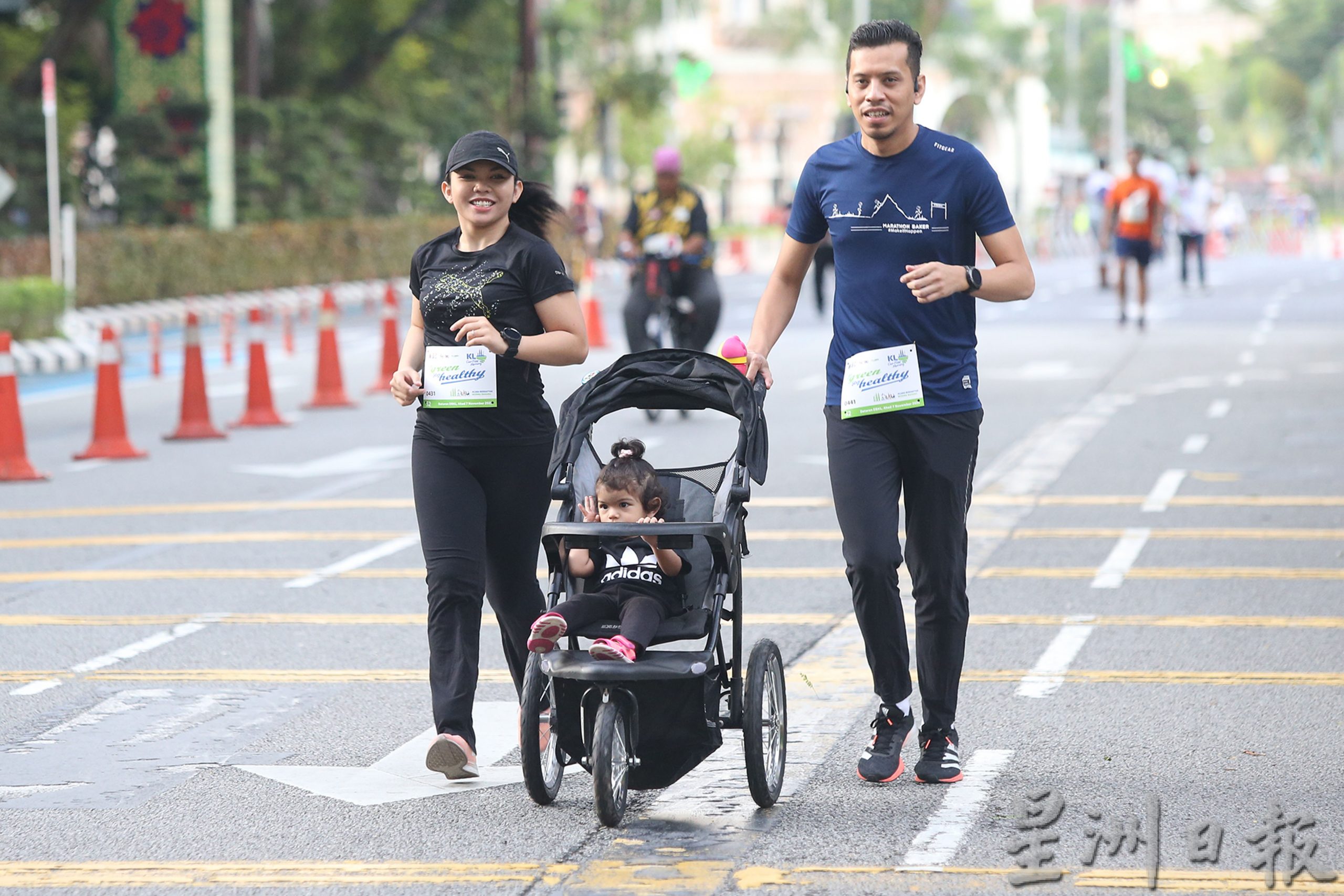 (大都会)画页:吉隆坡无车日/11图