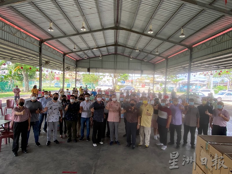 (已签发)柔:郑修强:峇新华学校校地遭前朝政府转移,将全力协助校方上诉