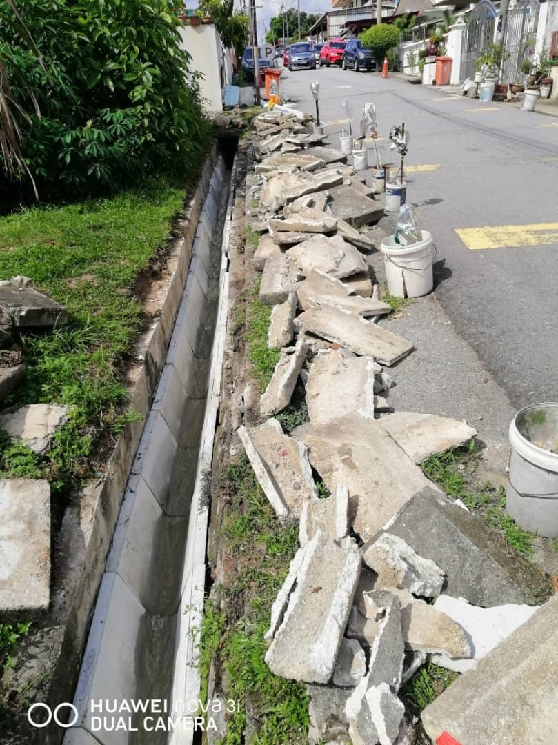 me02-大都会:双溪威新村提升水沟