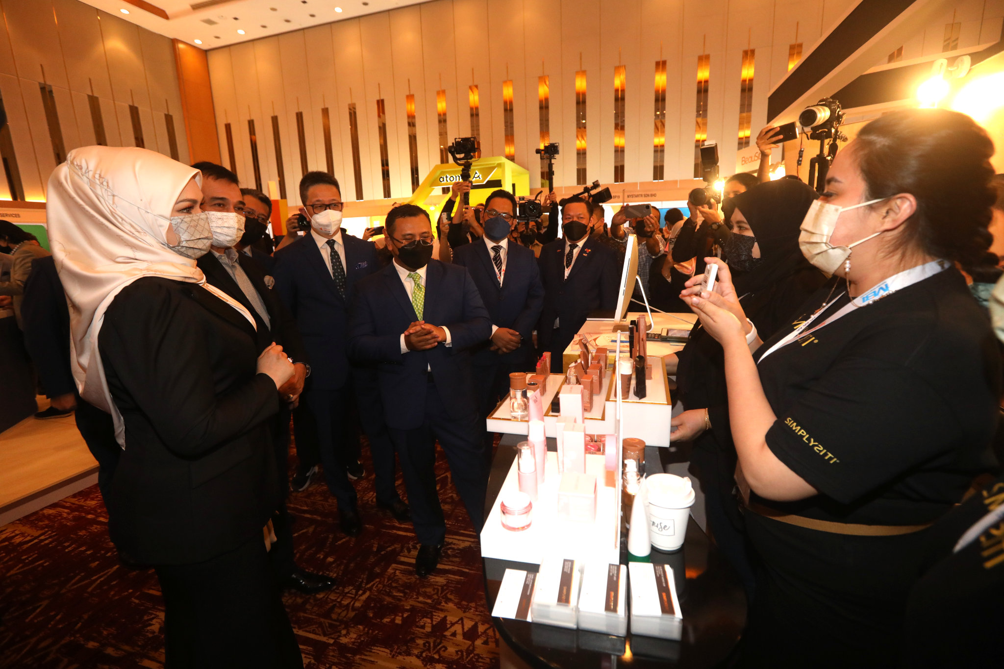 mz9//大都会/SIDEC开幕