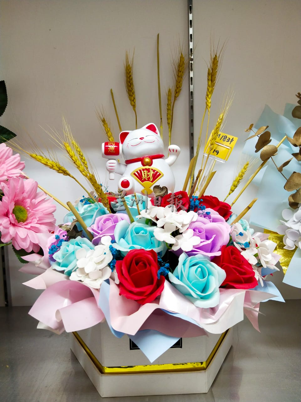 ns芙蓉:花农为减少亏损减产,鲜花市场供不应求、价格飙涨