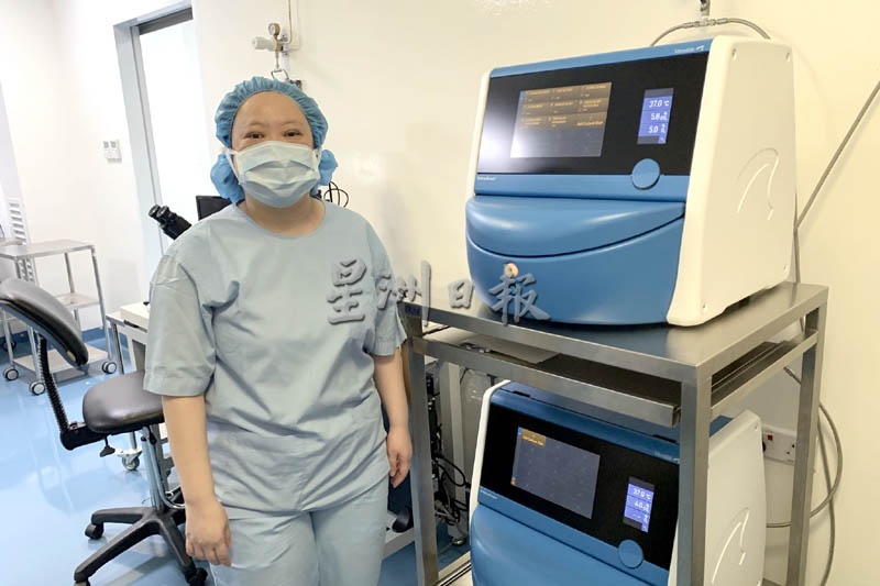 我的工作圈 | 张兆盈误打误撞当上胚胎师 助不孕家庭孕育新生命 我的工作圈 | 张兆盈误打误撞当上胚胎师 助不孕家庭孕育新生命