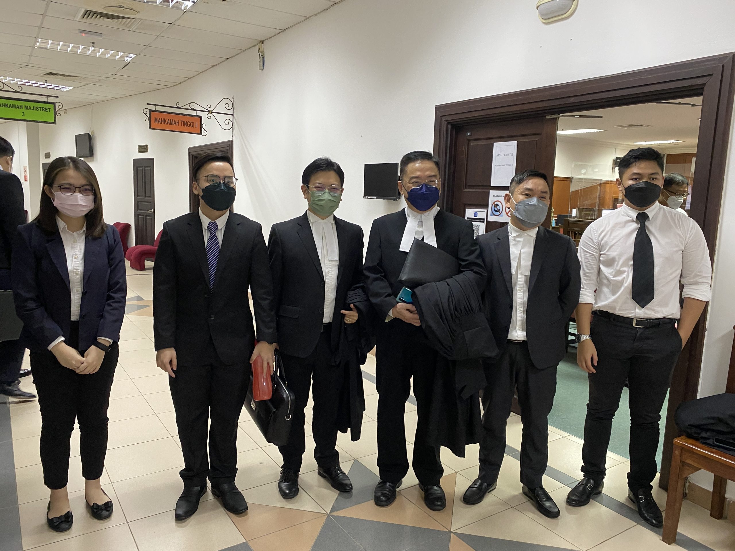 18、19岁男女青年要投票