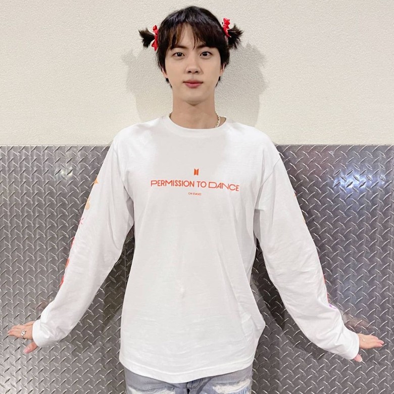 BTS全员开通个人IG账号. V追踪Jennie秒取消