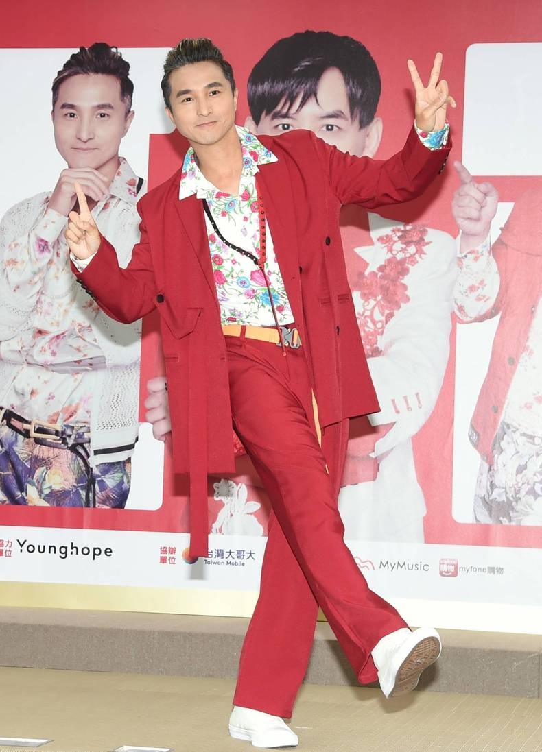 被抓包酒驾送绯闻女友回家 王少伟澄清只是沾一下