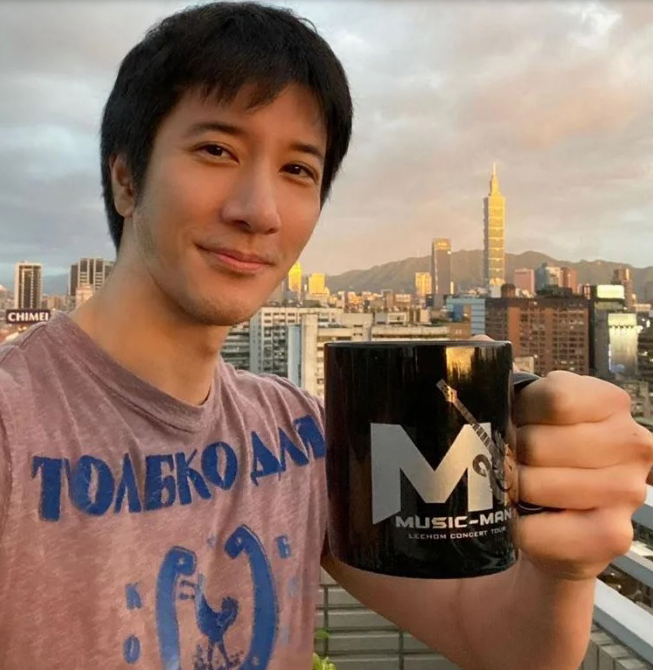 还有男歌手比王力宏更渣! 台资深狗仔语出惊人