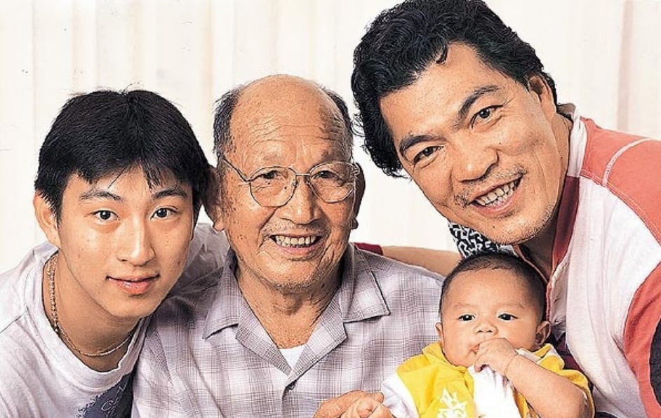 “大傻”成奎安孙子车祸逝世得年25岁