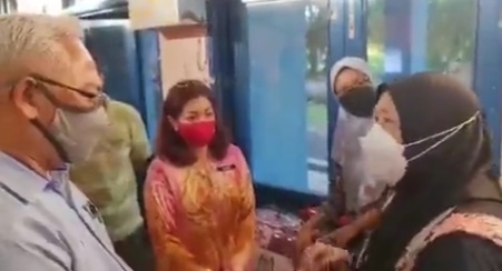 “是印尼人救我们” 灾黎斥官方救援缓慢