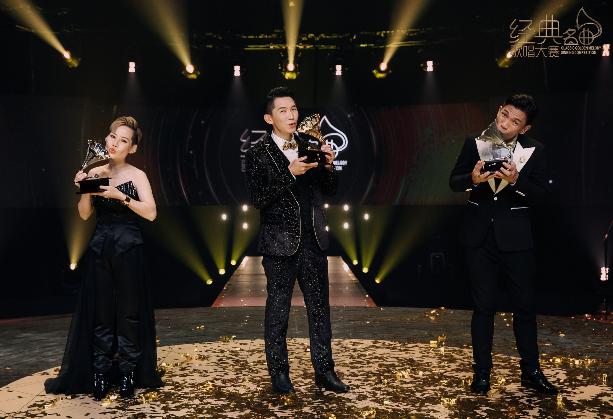 《Astro经典名曲》总决赛 郑综宪成双料冠军