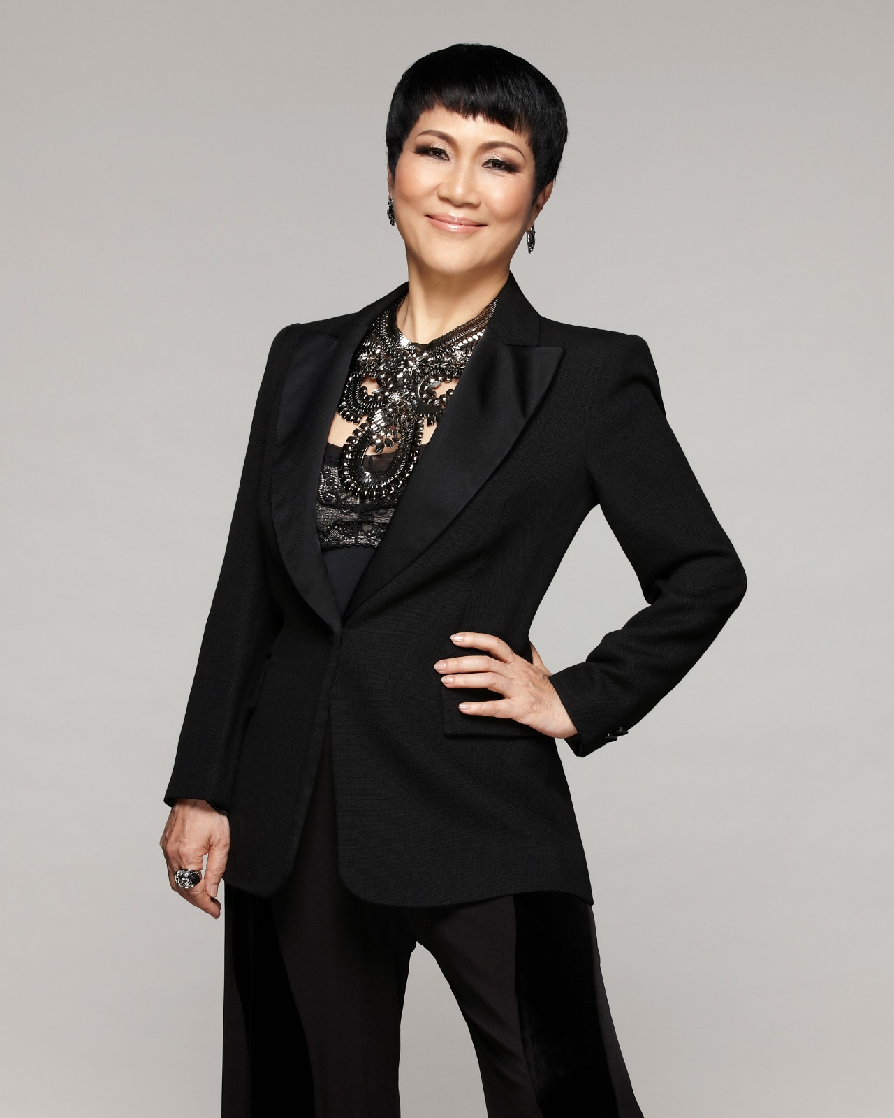 《Astro经典名曲》总决赛 薛家燕越洋任评审