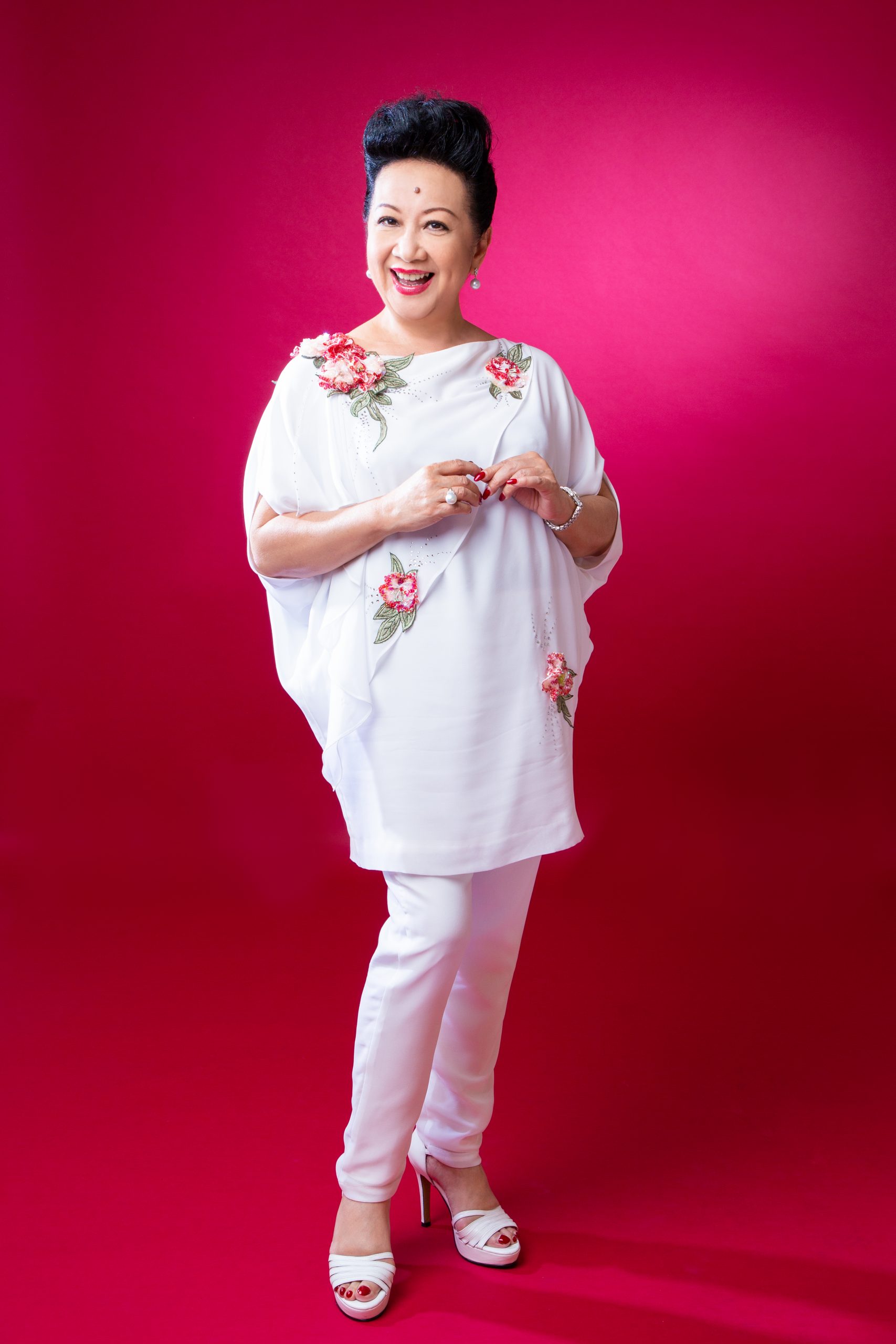 《Astro经典名曲》总决赛 薛家燕越洋任评审