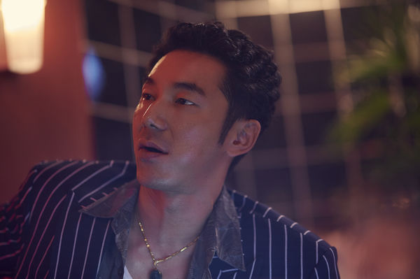 《华灯初上》|维基12字简述彪哥网秒懂 刘品言尴尬遮眼