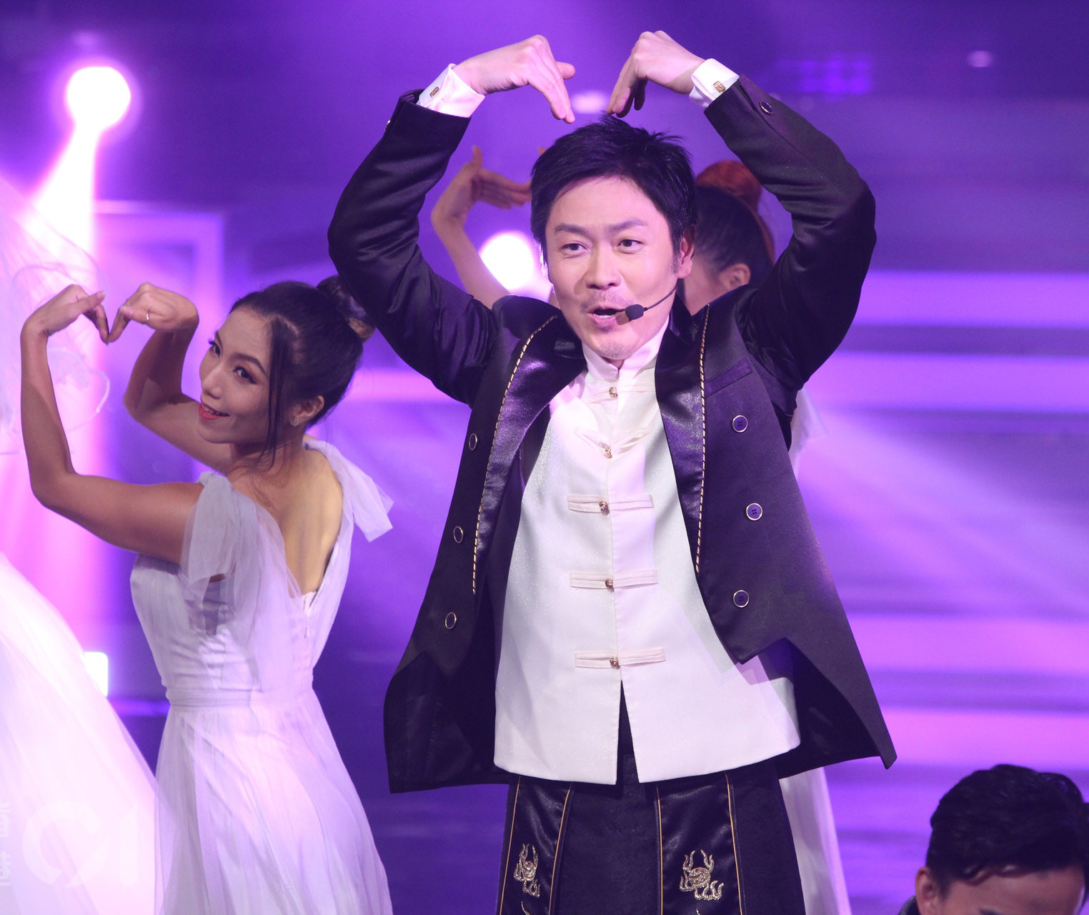 《欢乐满东华2021》|李思捷模仿四大天王 嘴形不对被质疑假唱