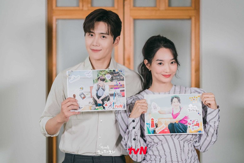 《海岸村》金宣虎新慜娥 称霸年度活跃演员冠亚军	