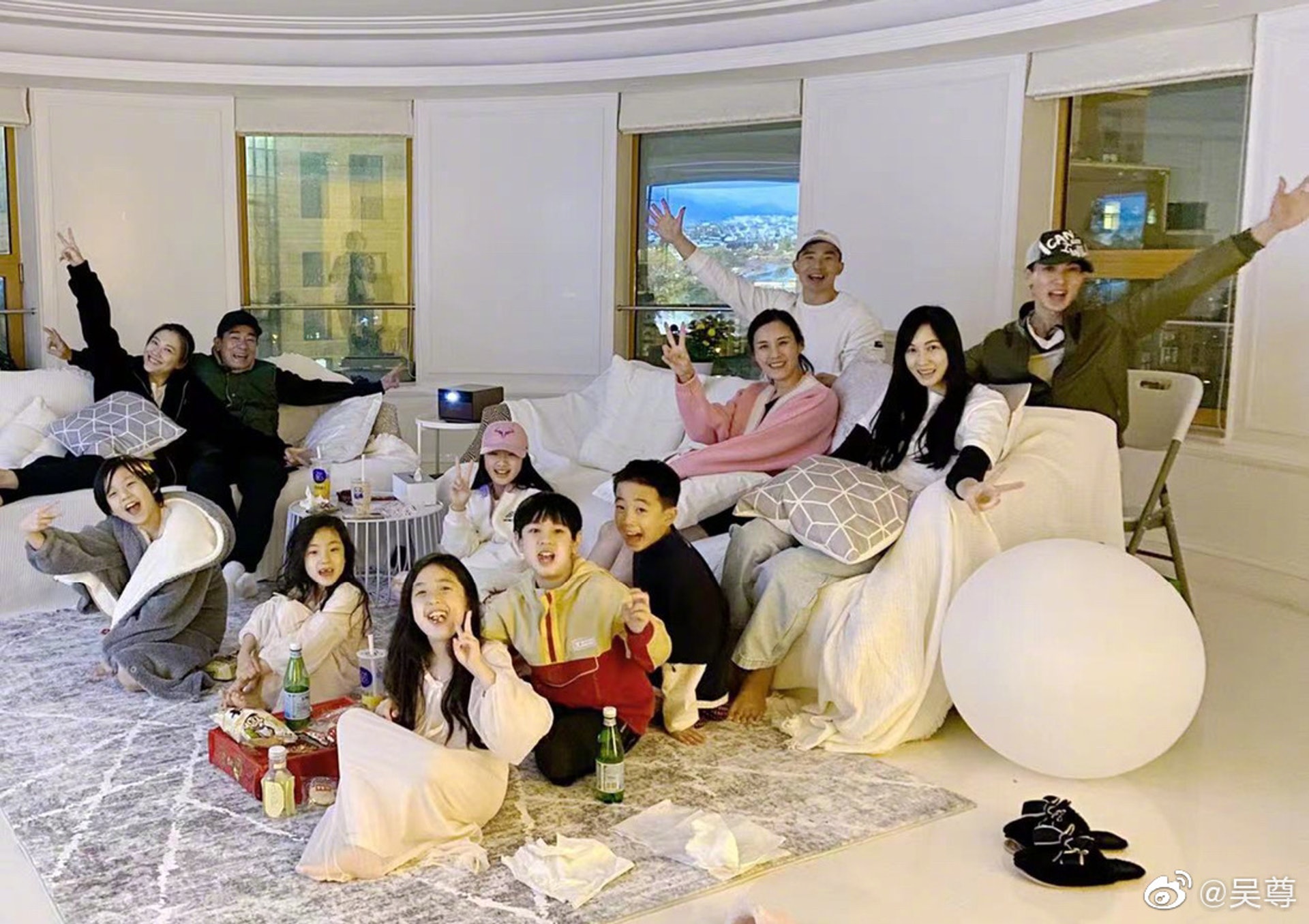 《爸爸去哪儿5》萌娃隔4年重 网惊：长大了