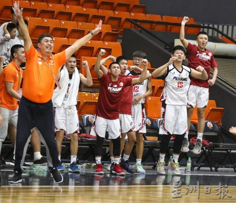 且听我说 | 陈志远憋着一口不服输的劲 甘榜仔爱篮球改变人生